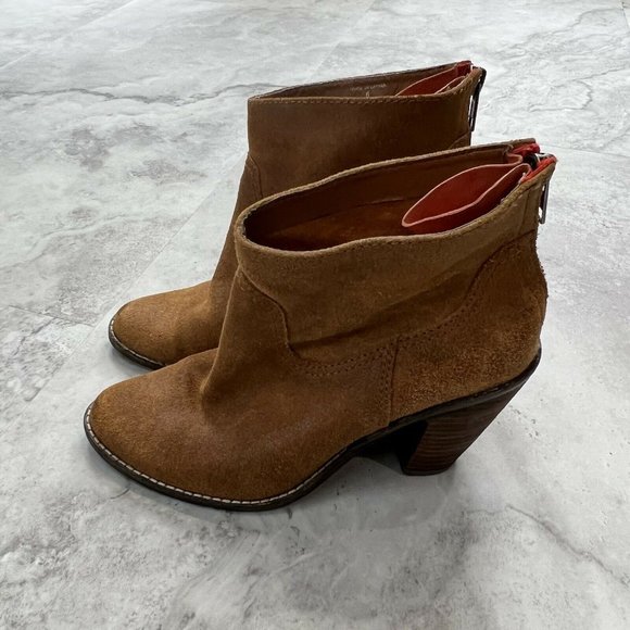 DV by Dolce Vita Womens Heel‎ Pointed Toe Booties Size 6 Camel Brown Suede - Picture 5 of 10
